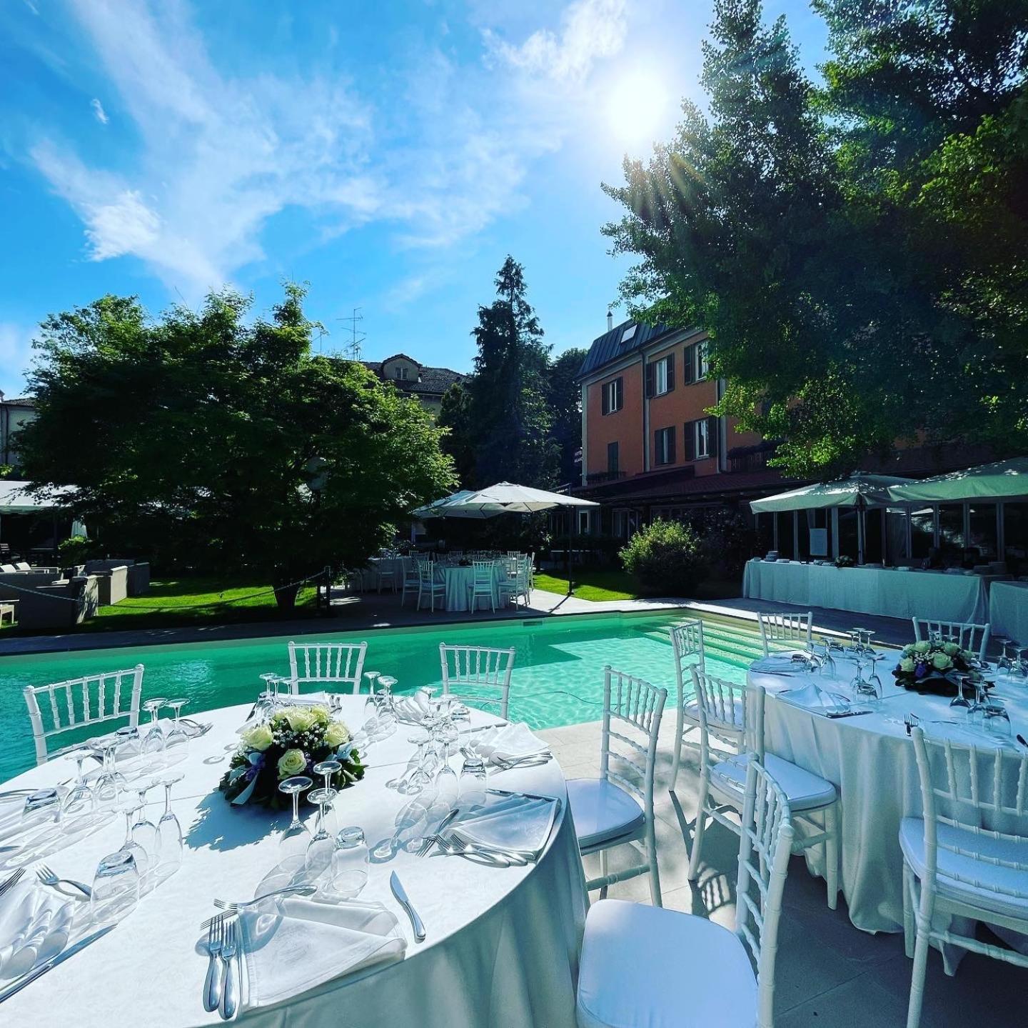 Hotel Milano Pool & Garden Salice Terme Luaran gambar